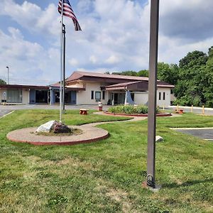 Americas Best Value Inn Moline